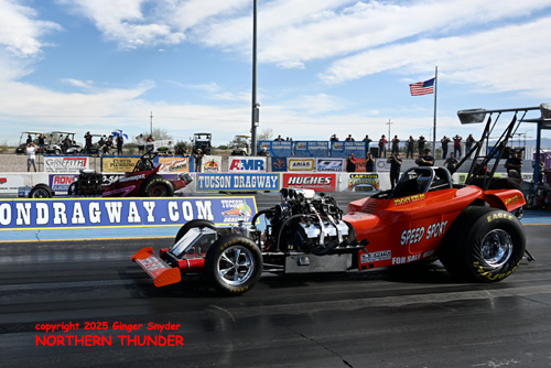 Jimmy Kelso - 'Speed Sport' (near lane) vs 
Kyle Hough - 'Sheepherder' (far lane)